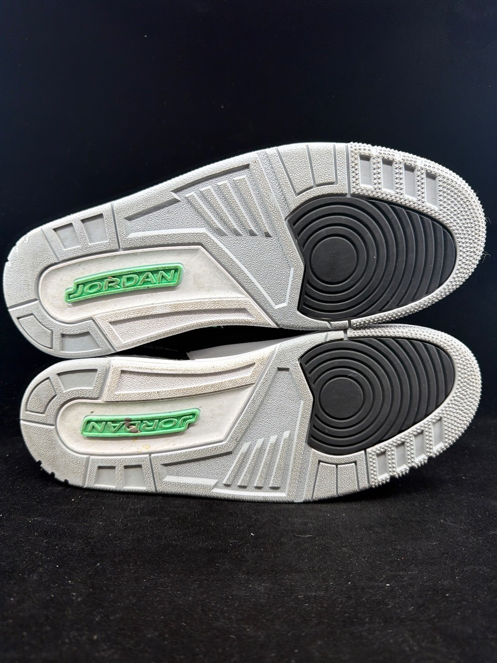 *USED* AJ 3 - GREEN GLOw