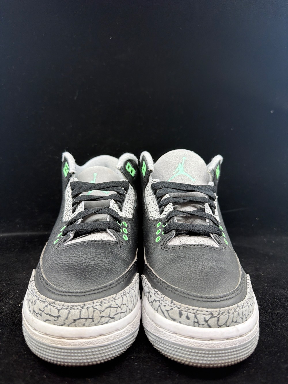 *USED/NO BOX* AJ 3 (GS) - GREEN GLOW