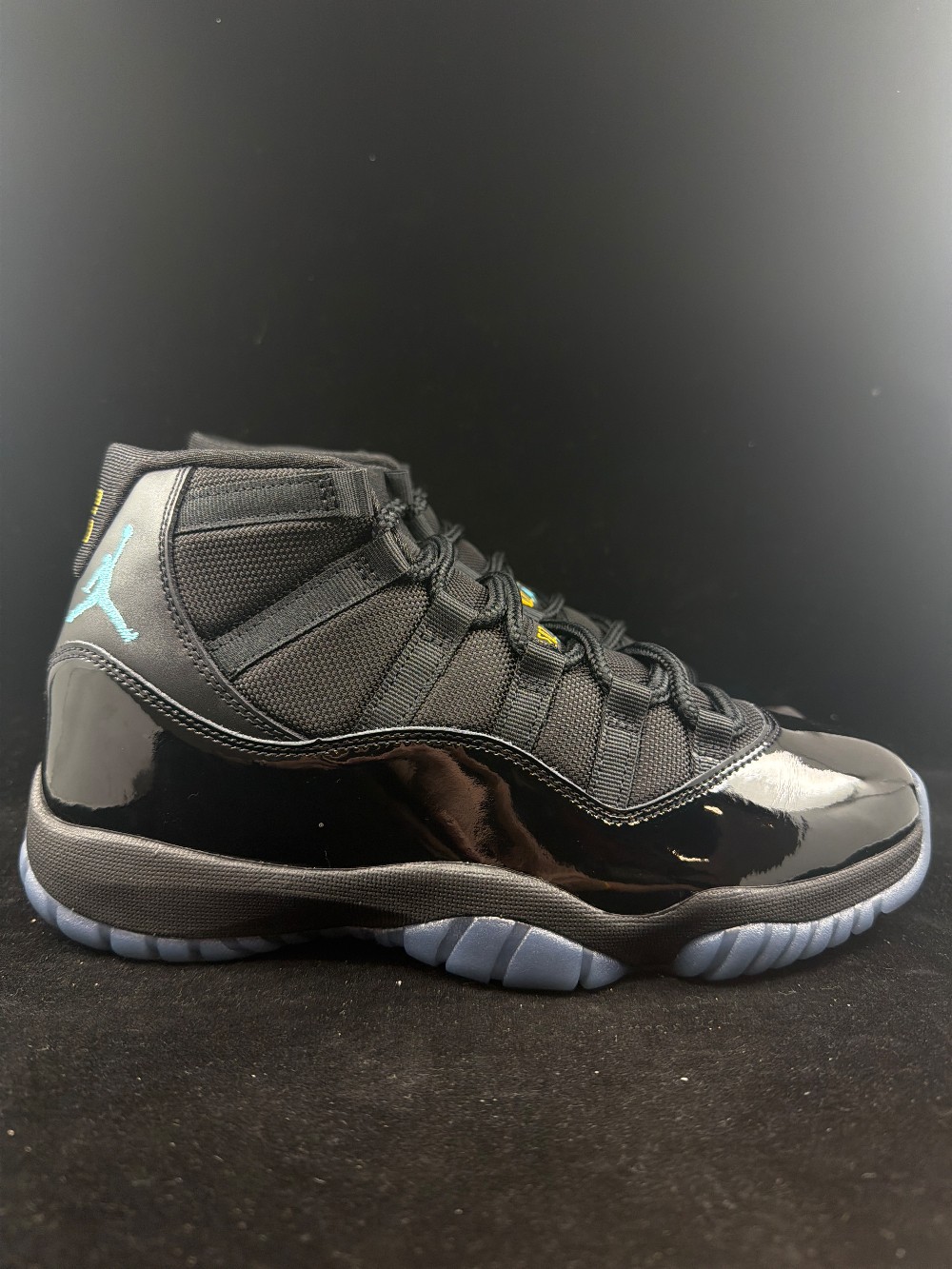 AJ 11 - GAMMA BLUE (2025)
