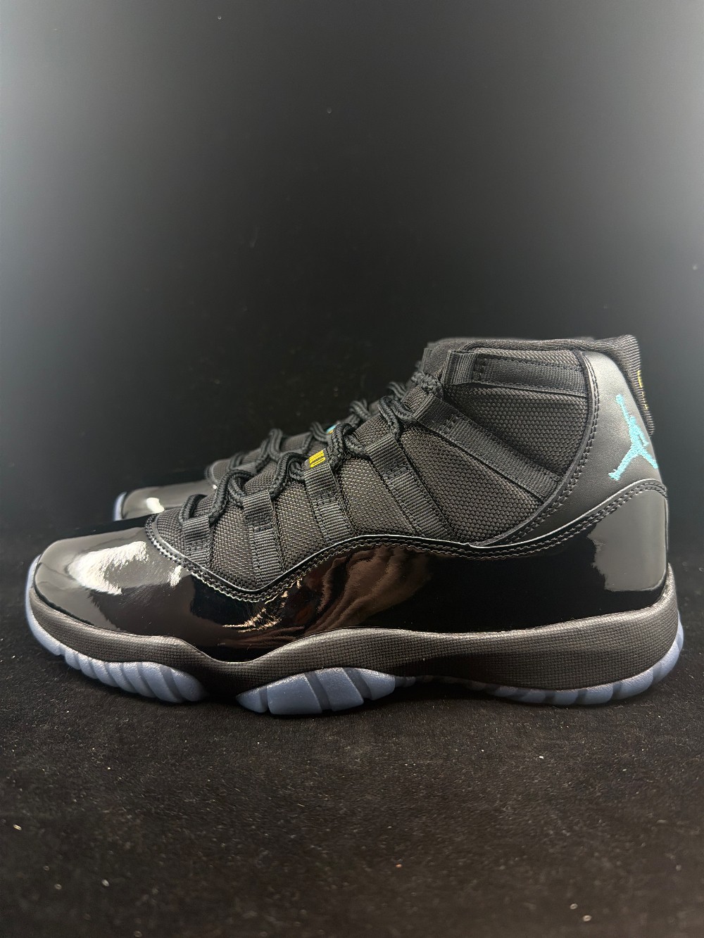 AJ 11 - GAMMA BLUE (2025)