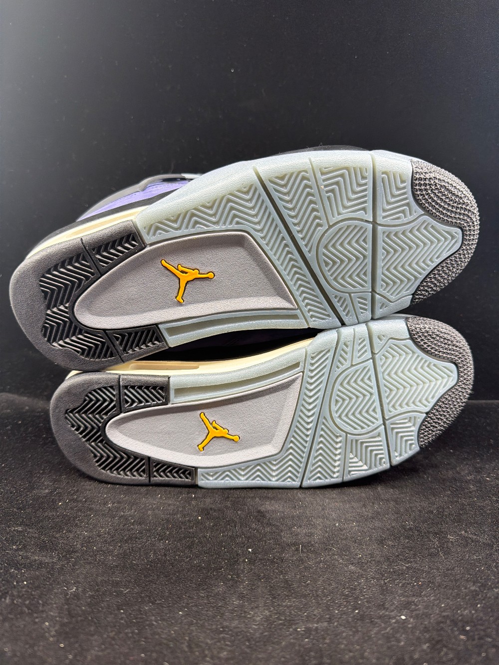 AJ 4 - LAKERS