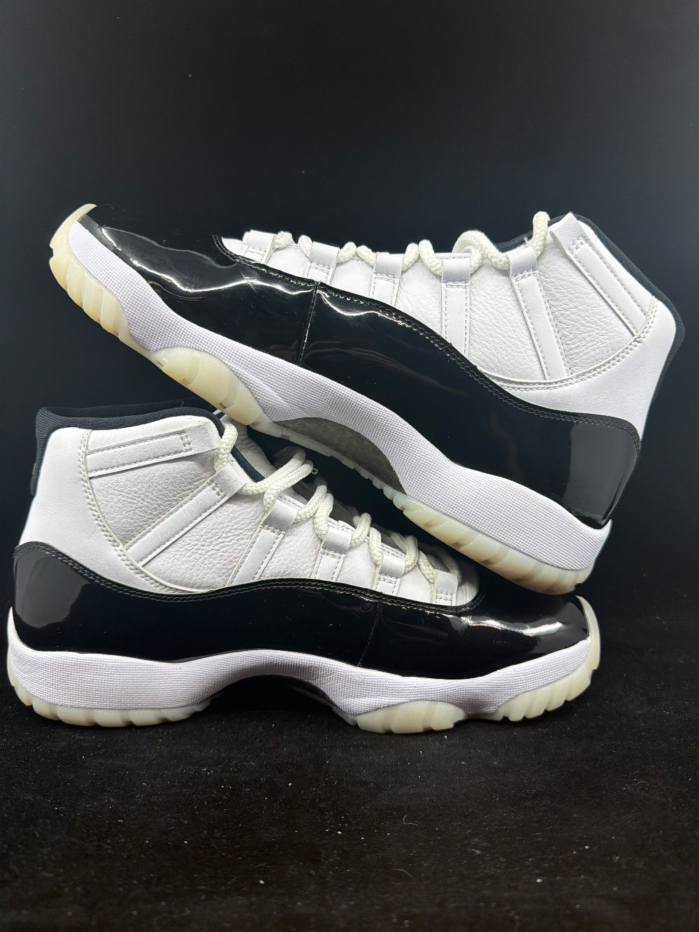 *USED/NO BOX* AJ 11 - DMP GRATITUDE