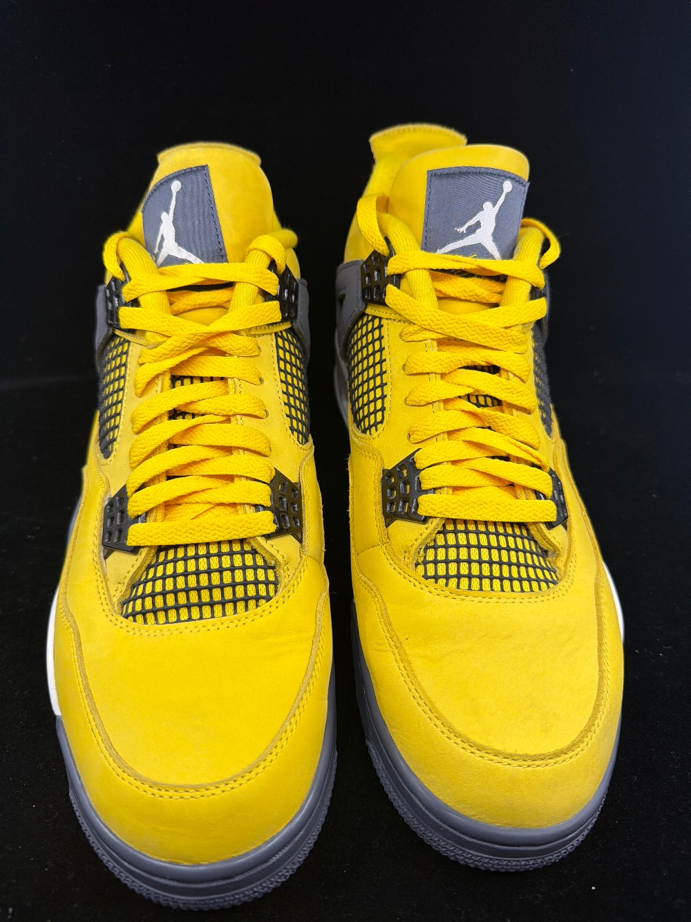 *USED* AJ 4 - LIGHTNING (2021)