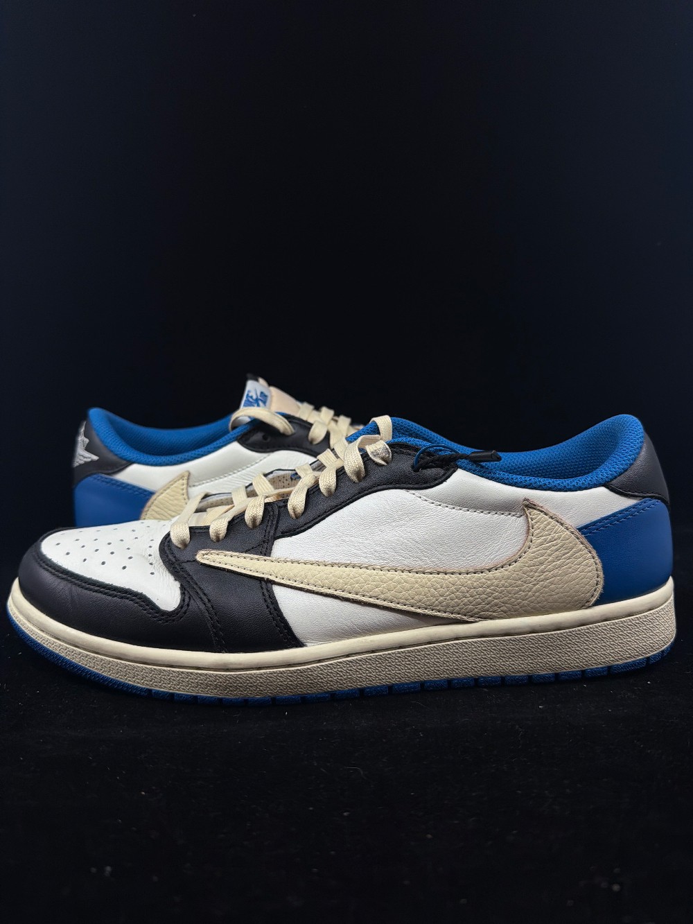 *USED* AJ 1 LOW X TRAVIS SCOTT X FRAGMENT - OG