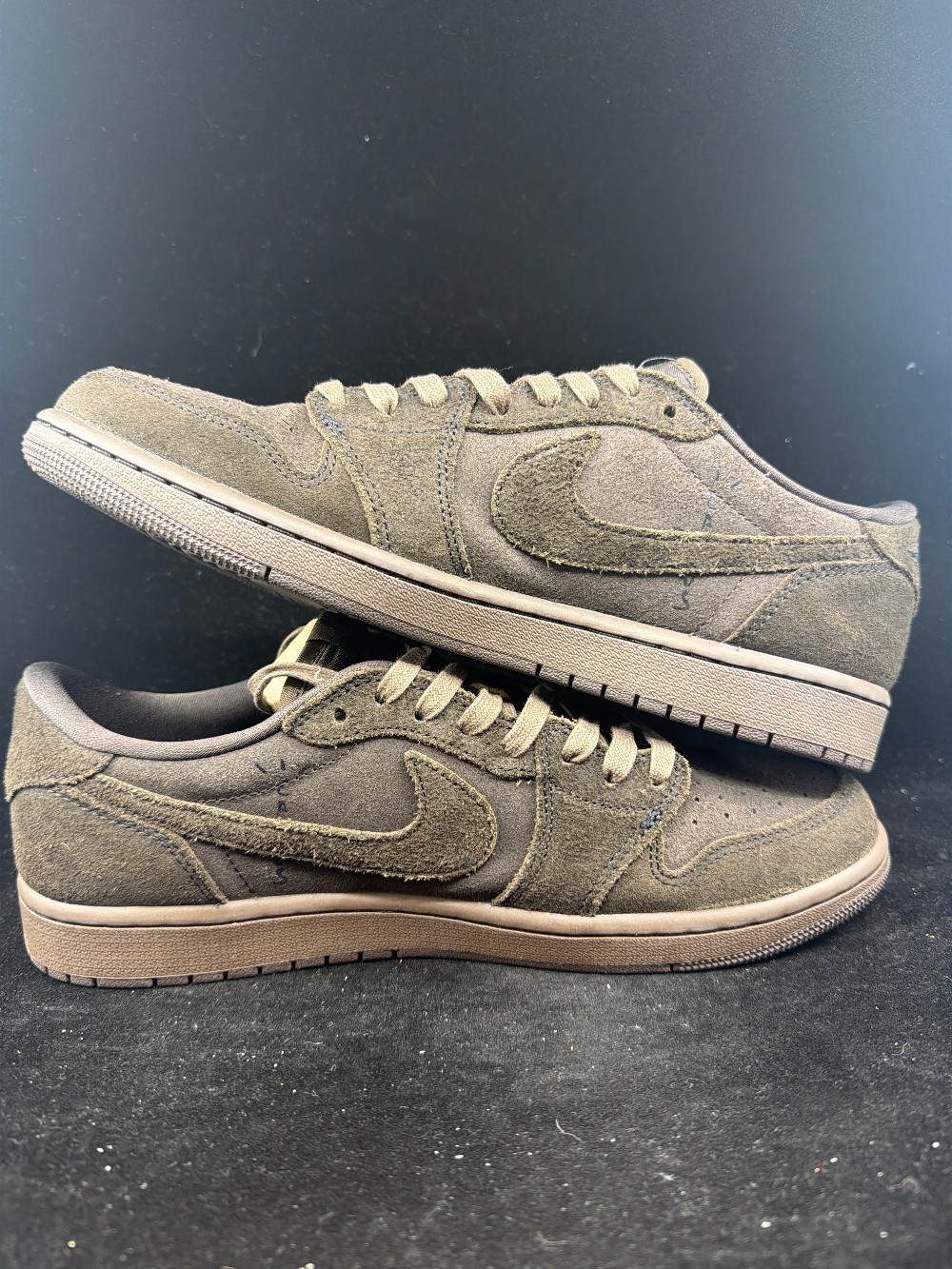 *VNDS* AJ 1 LOW X TRAVIS SCOTT - VELVET