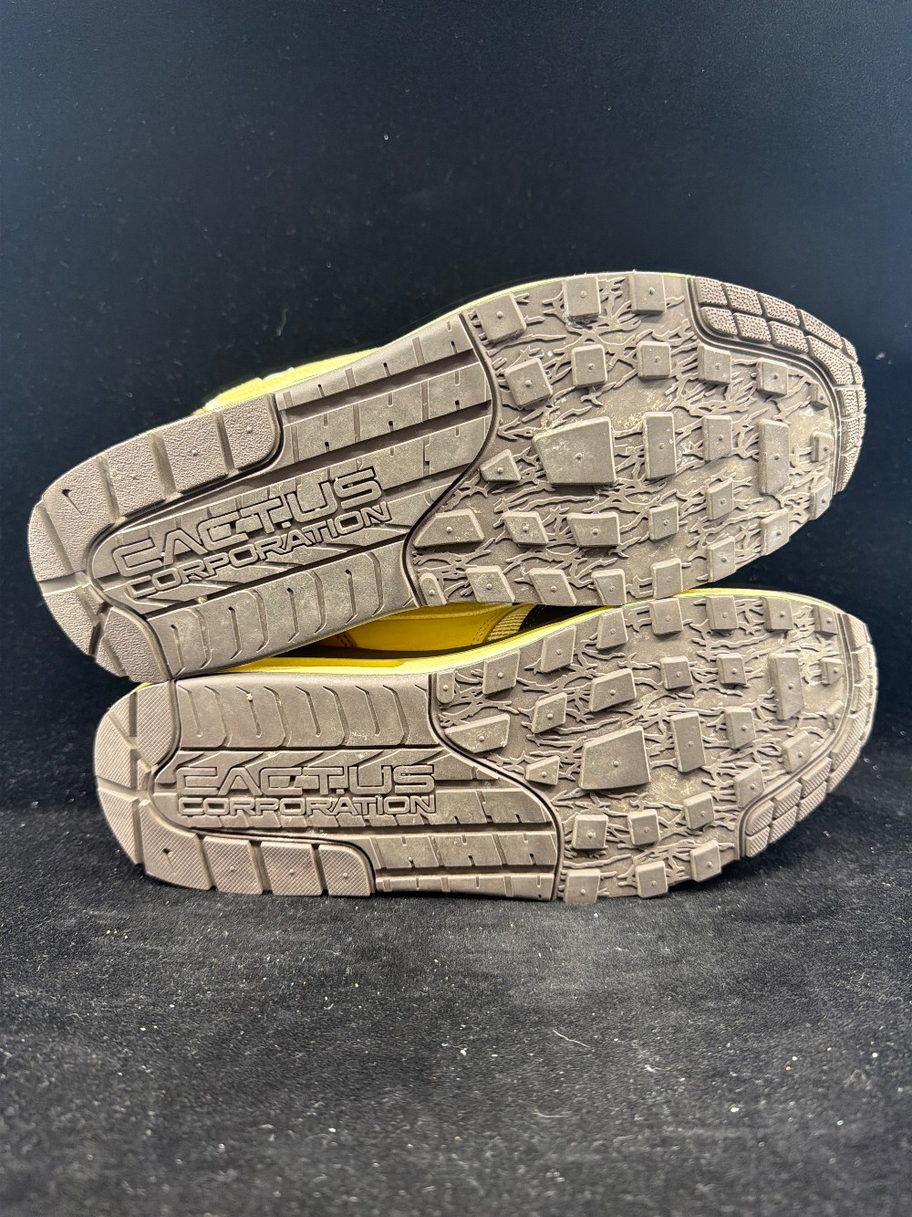 *USED* NIKE AIR MAX 1 X TRAVIS SCOTT - BAROQUE BROWN