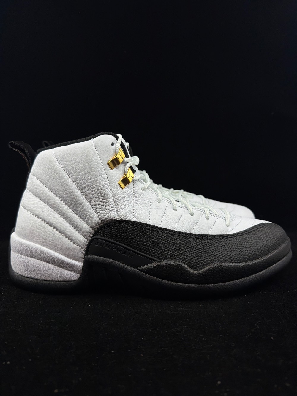 AJ 12 - TAXI (2025)