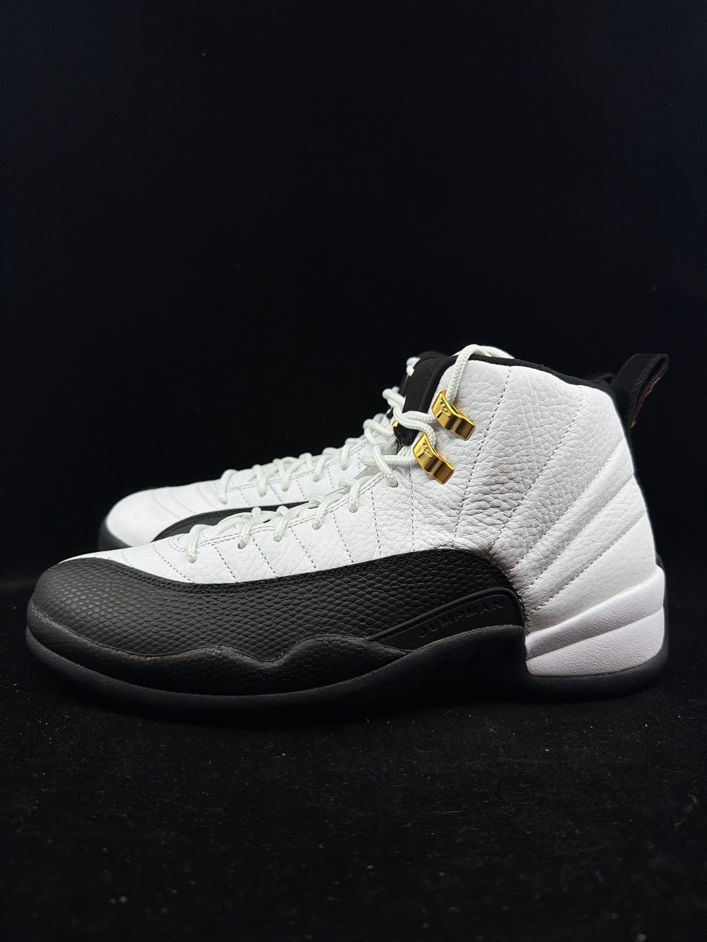 AJ 12 - TAXI (2025)