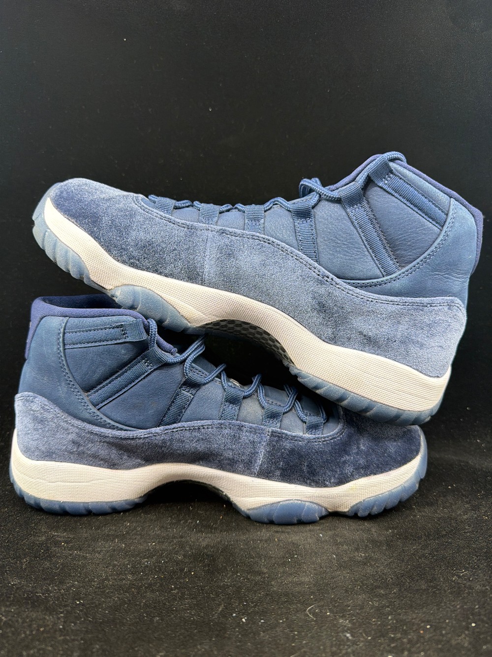 *USED* AJ 11 (W) - MIDNIGHT NAVY