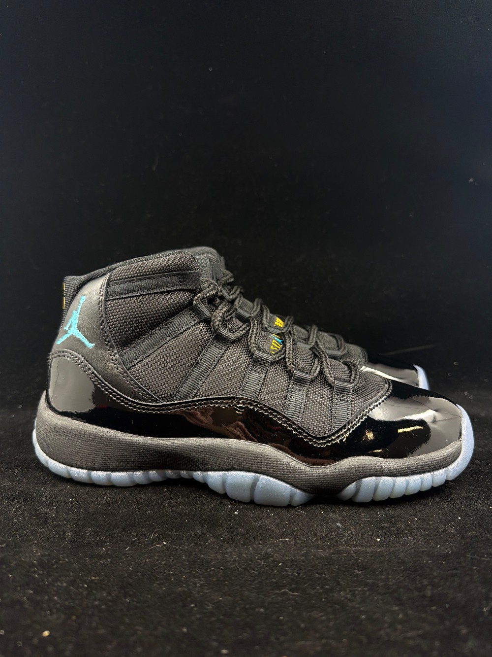 AJ 11 (GS) - GAMMA (2025)