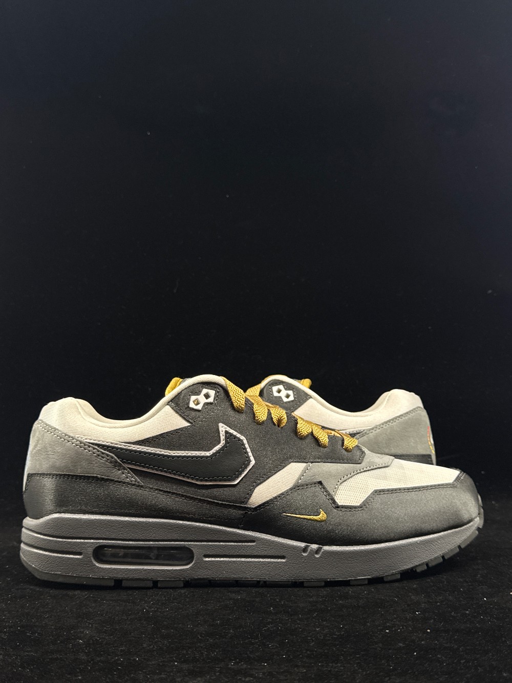 *VNDS* NIKE AIR MAX 1 - .SWOOSH POLY BIG HEAD MODE