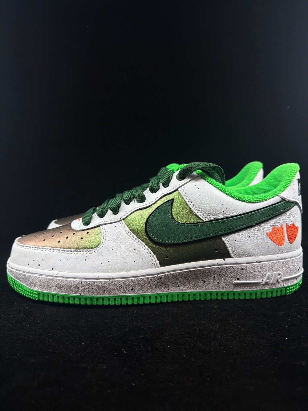 NIKE AIR FORCE 1 LOW - UNIVERSITY OF OREGON EGG OR DUCK