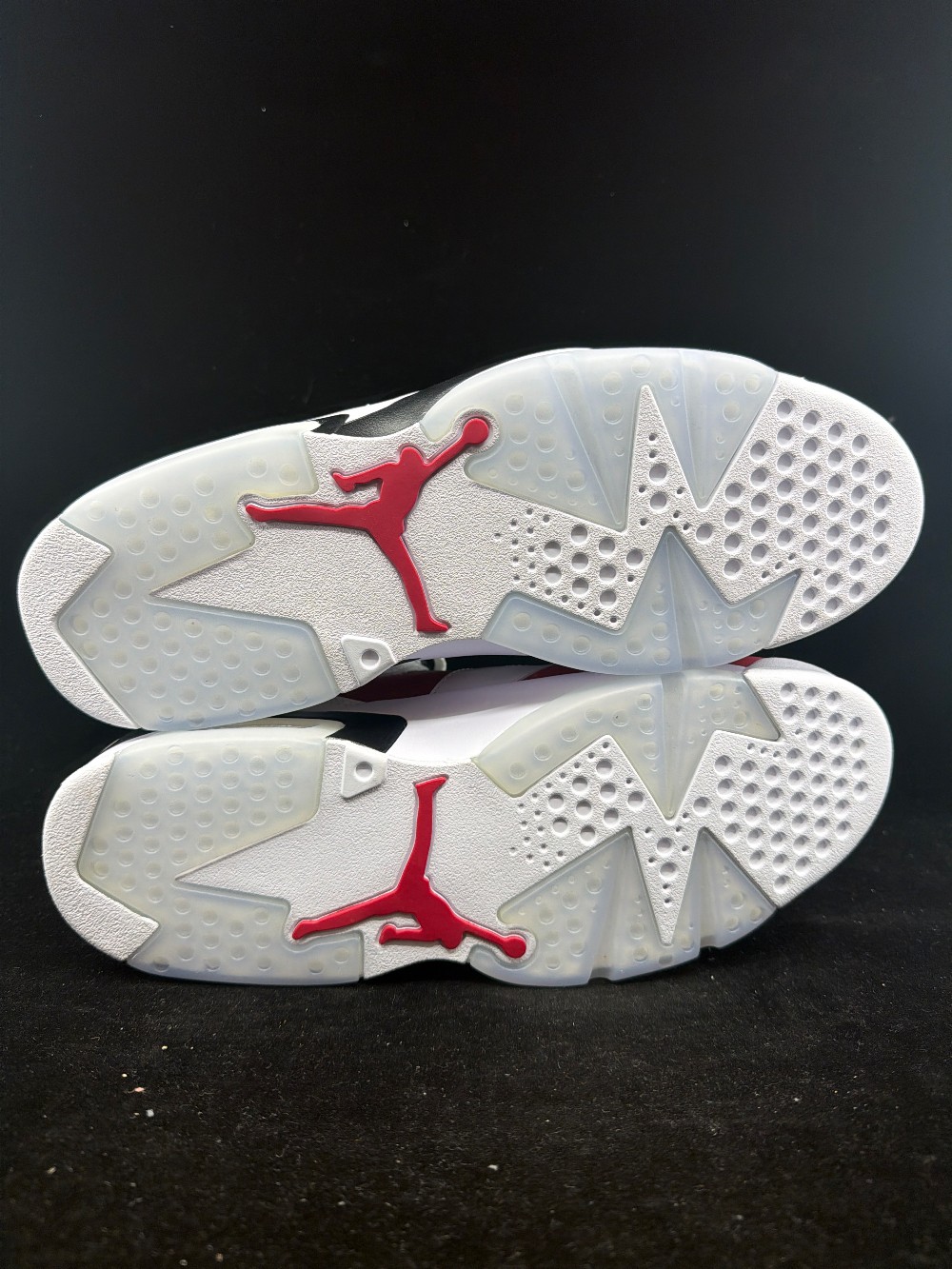 AJ 6 - CARMINE (2021)