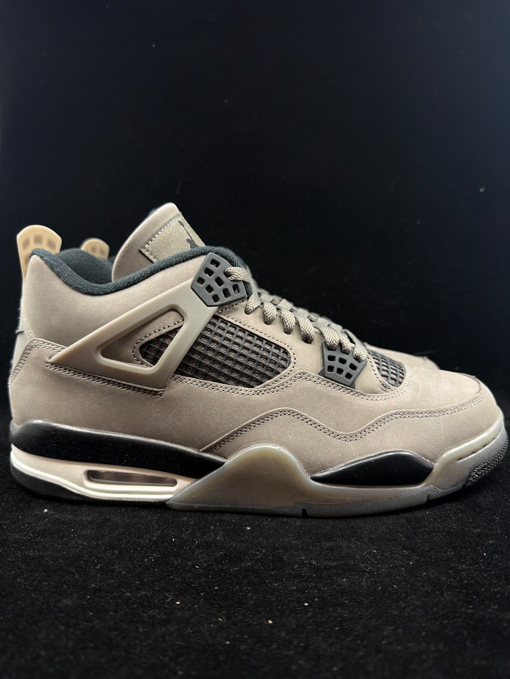 AJ 4 - CAVE STONE