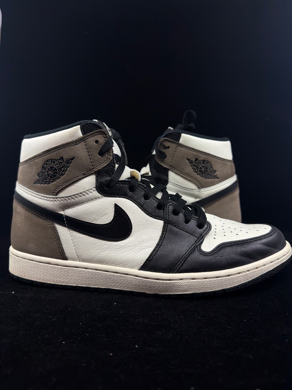 *USED* AJ 1 - DARK MOCHA