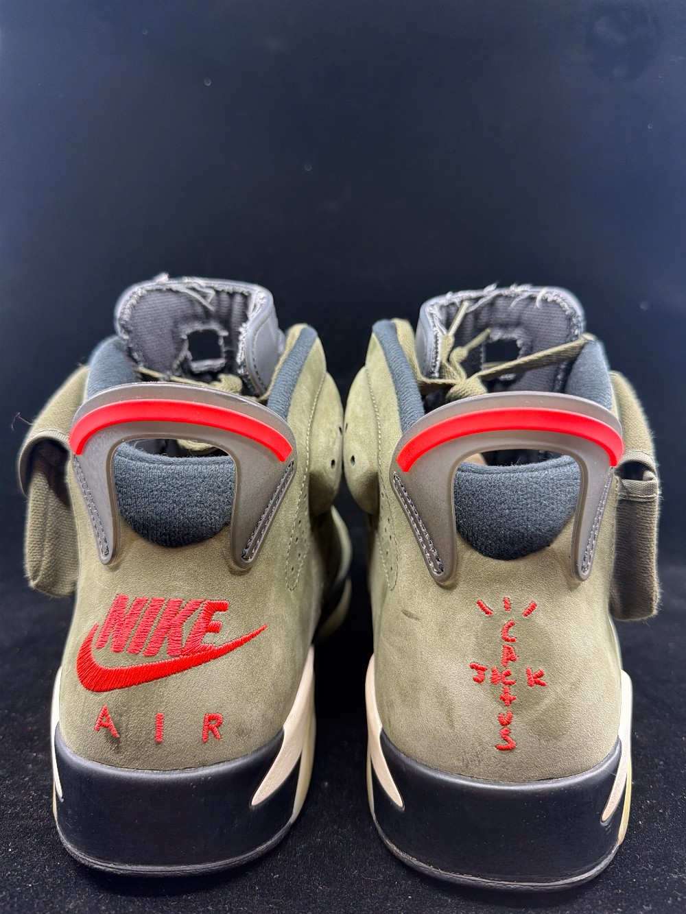 *USED* AJ 6 TRAVIS SCOTT - OLIVE