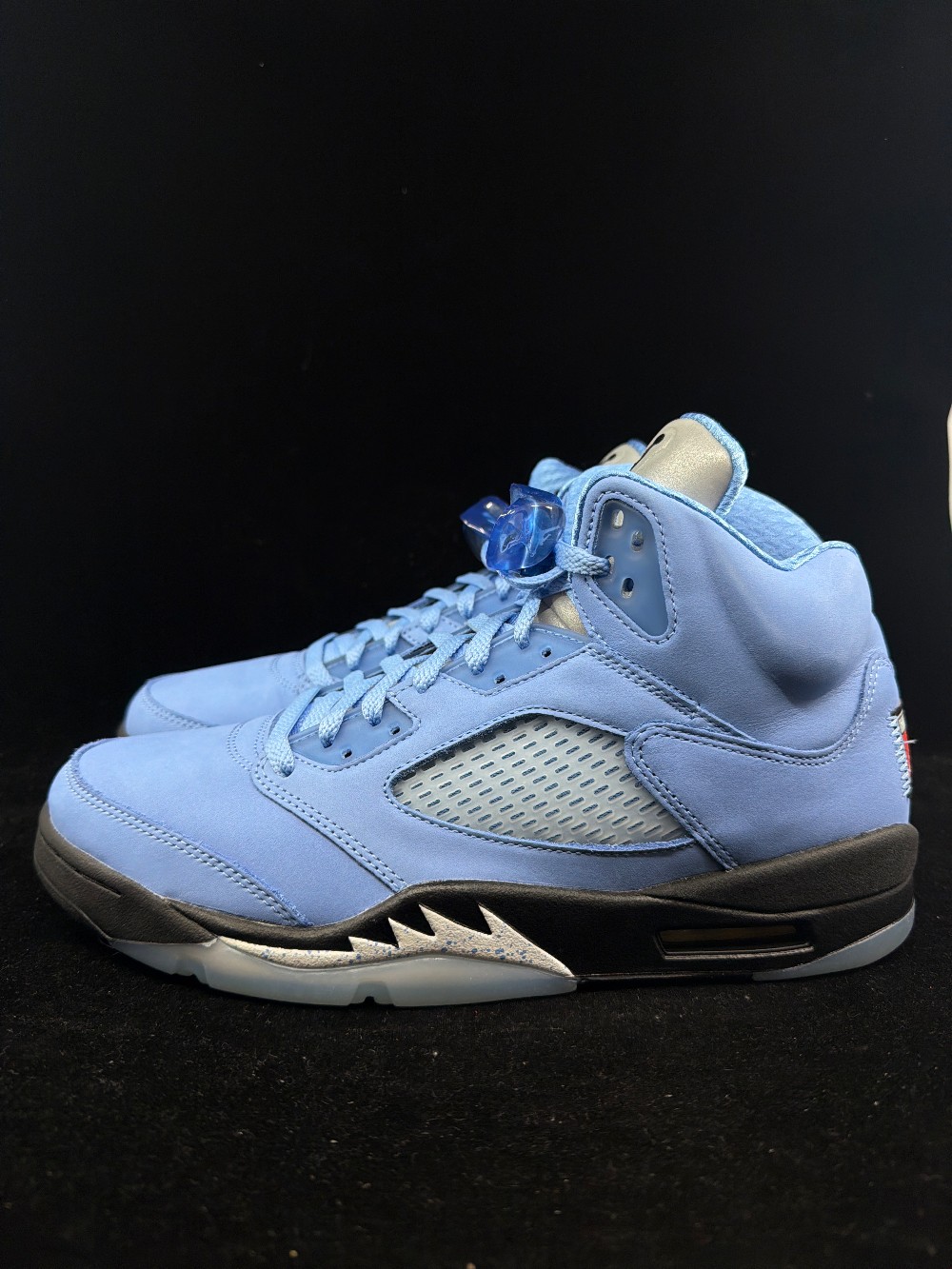 AJ 5 - UNC