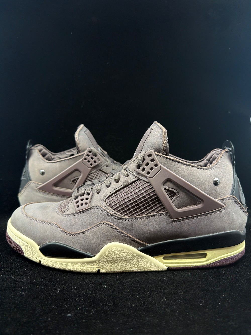 *USED* AJ 4 - A MA MANIERE - VIOLET ORE