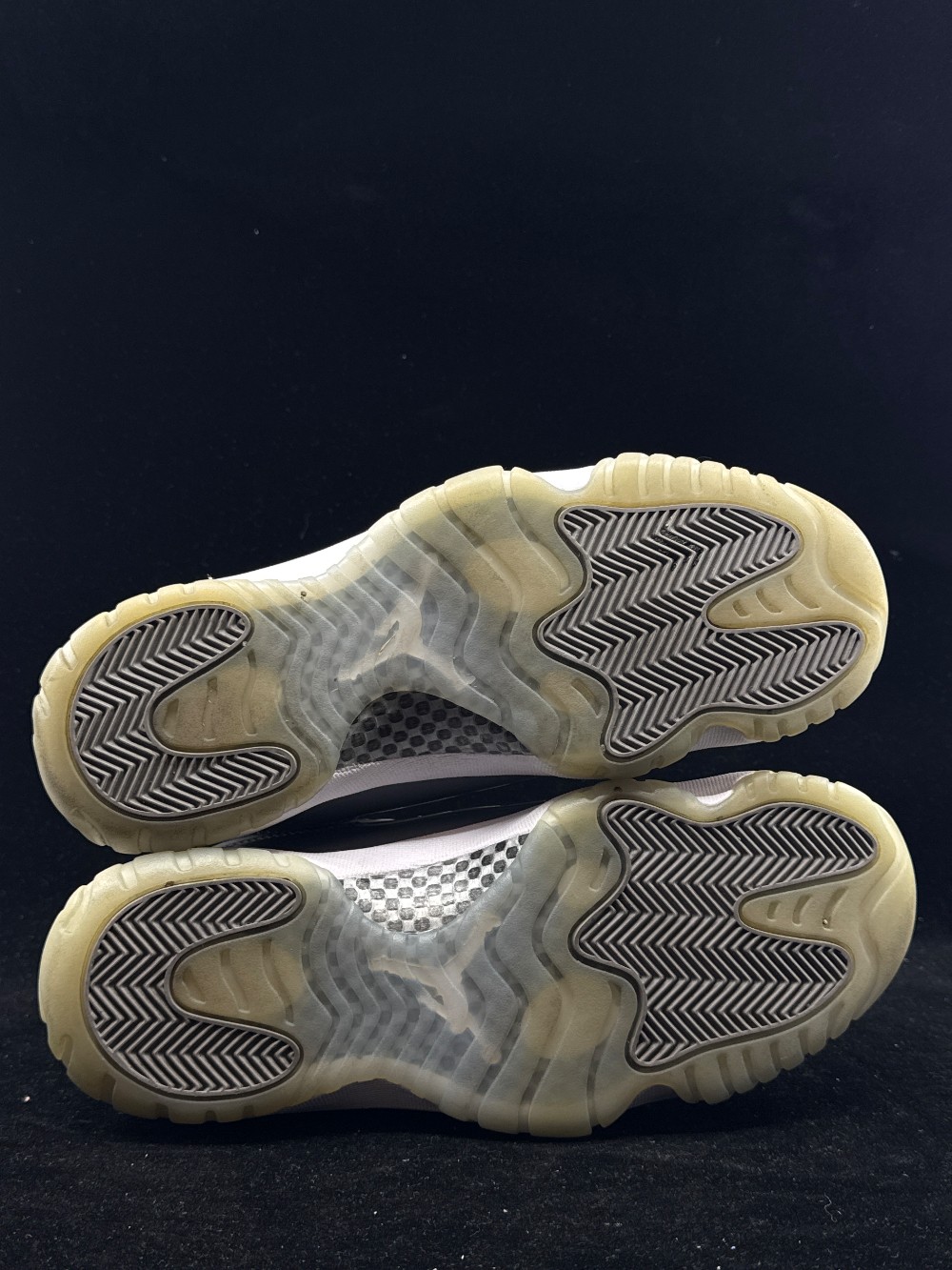 *USED/NO BOX* AJ 11 - COOL GREY (2021)