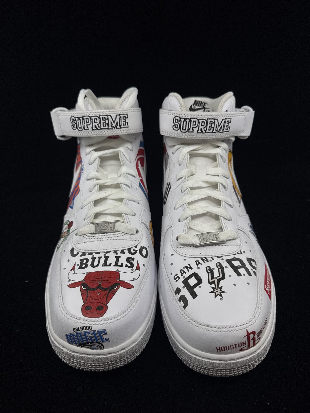 *NO BOX* NIKE AIR FORCE 1 MID X SUPREME - NBA WHITE