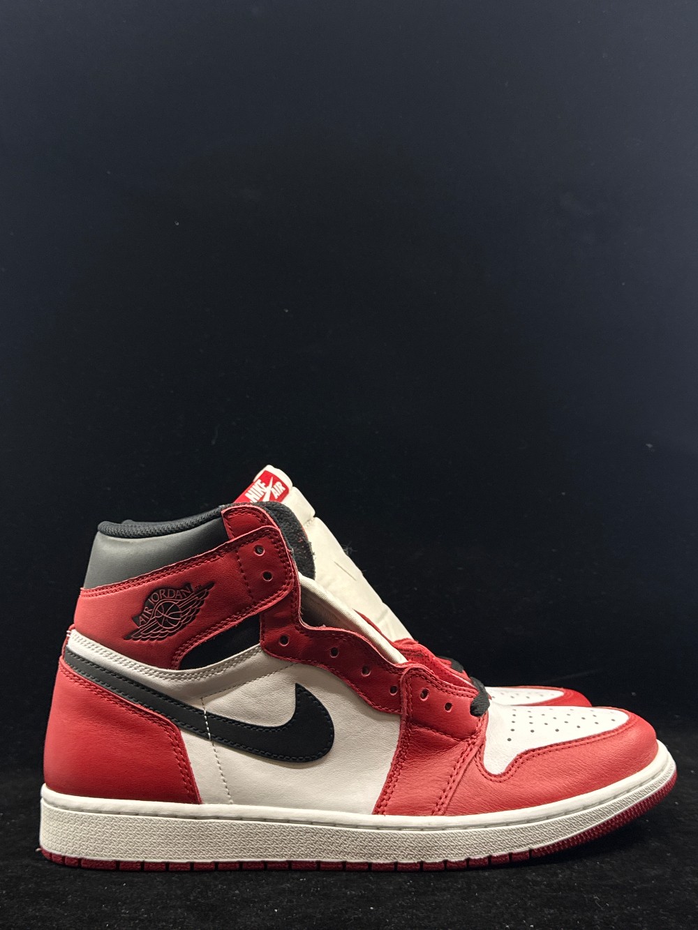 *NO BOX* AJ 1 - CHICAGO (2015)
