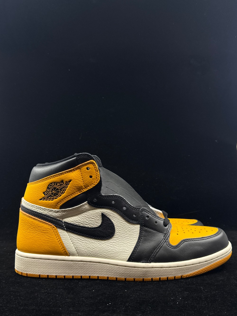 *NO BOX* AJ 1 - TAXI