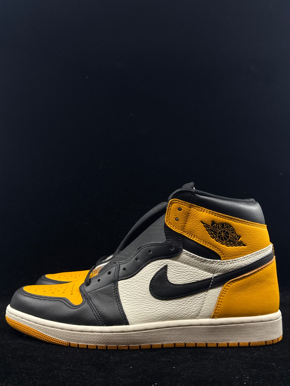 *NO BOX* AJ 1 - TAXI