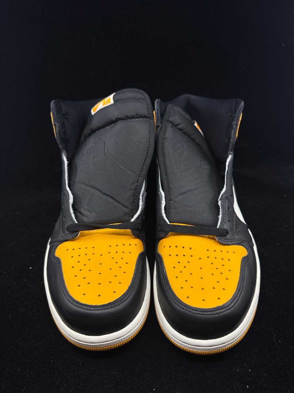 *NO BOX* AJ 1 - TAXI