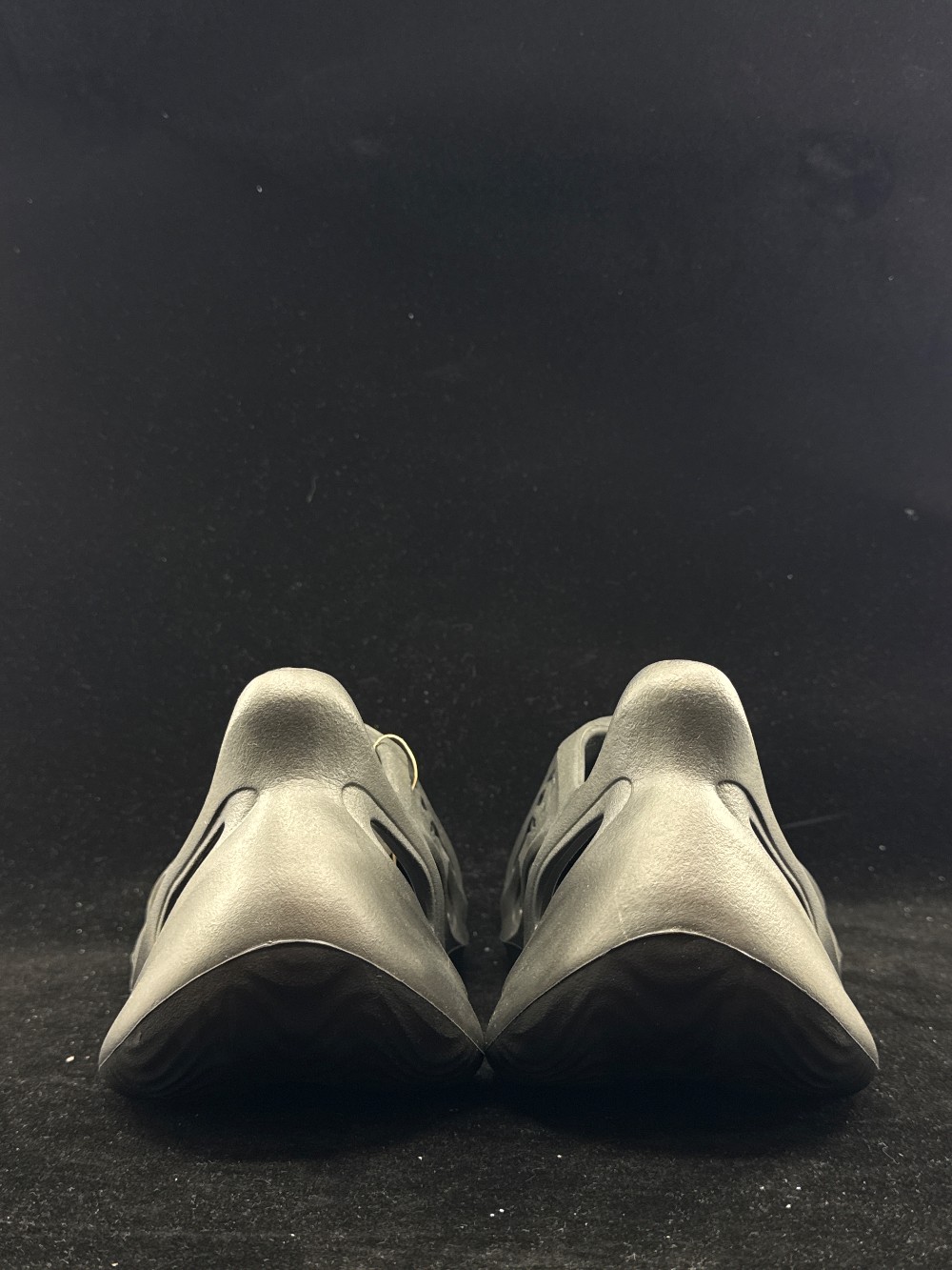 YEEZY FOAM RUNNER - ONYX