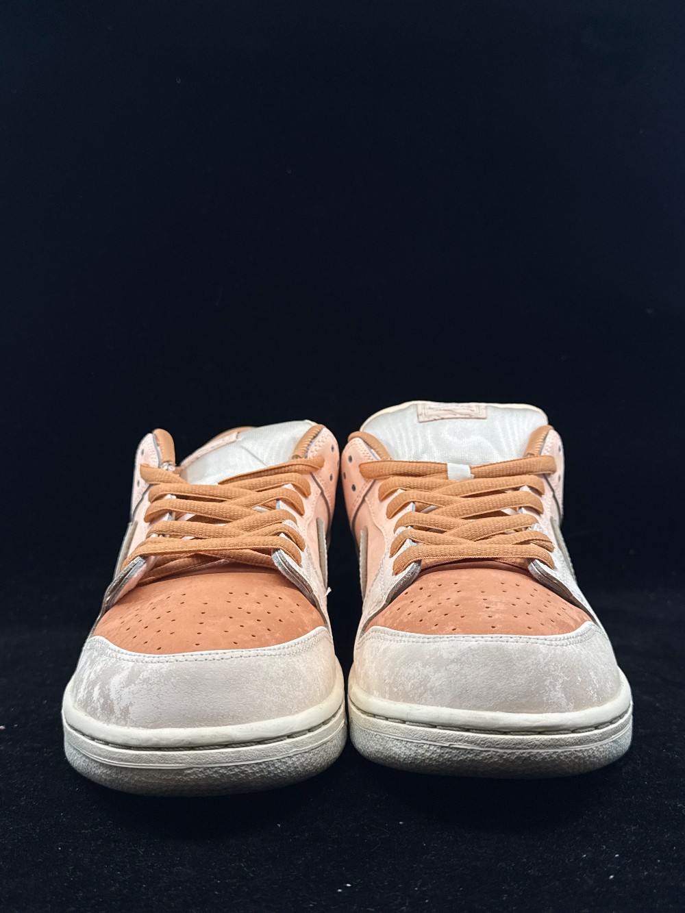 *USED* NIKE SB DUNK LOW - TROCADERO GARDENS