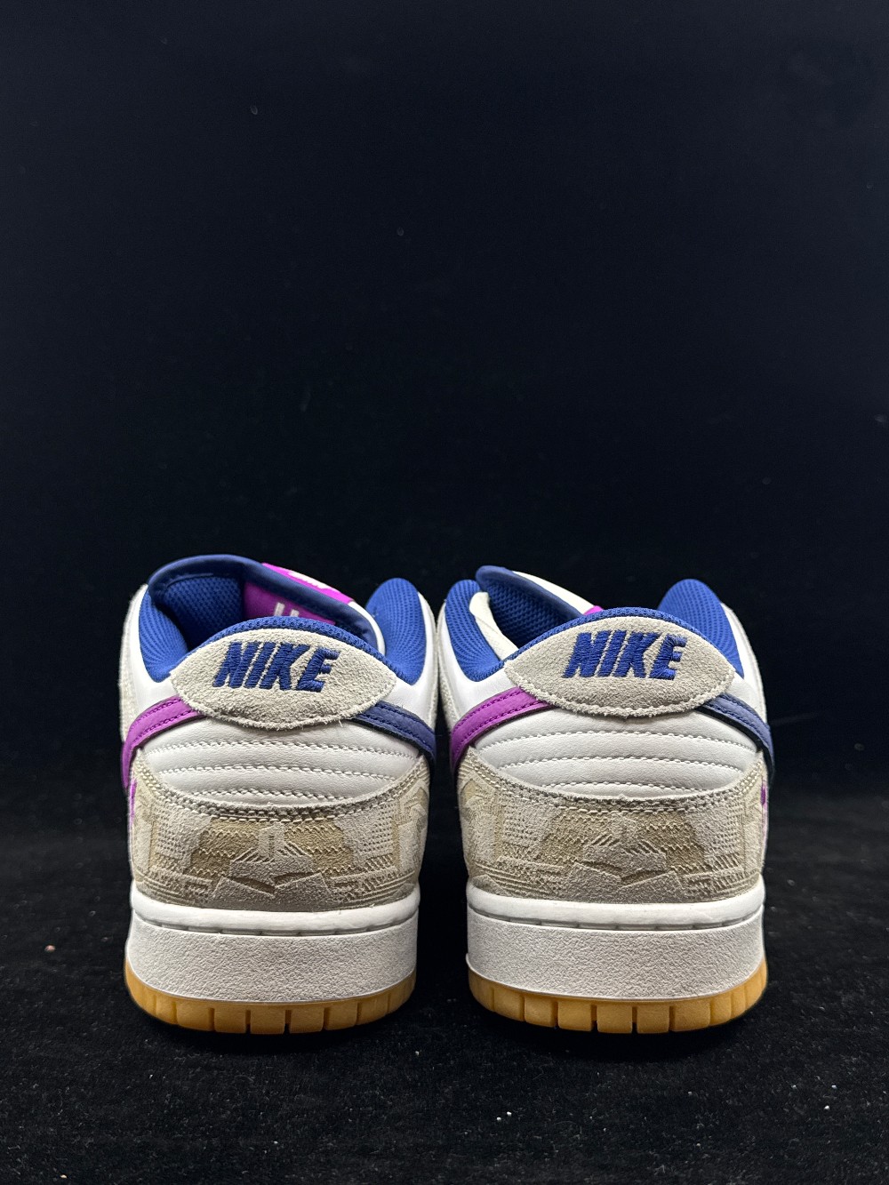 *VNDS* NIKE SB DUNK LOW - RAYSSA LEAL