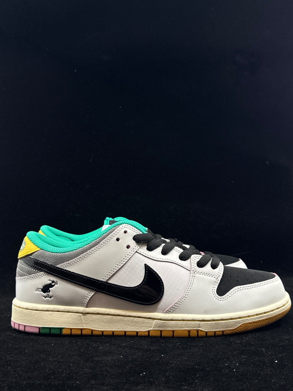 NIKE SB DUNK LOW - CSEF