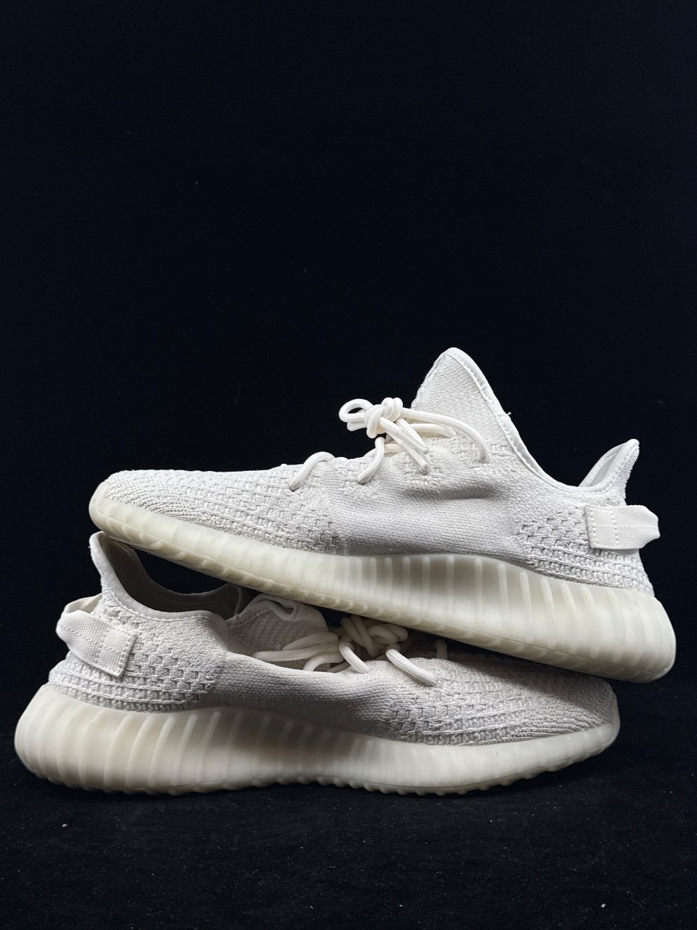 *USED* YEEZY 350 BOOST V2 - BONE