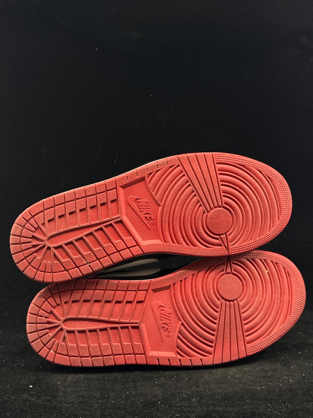 *USED* AJ 1 LOW - ALTERNATE BRED TOE