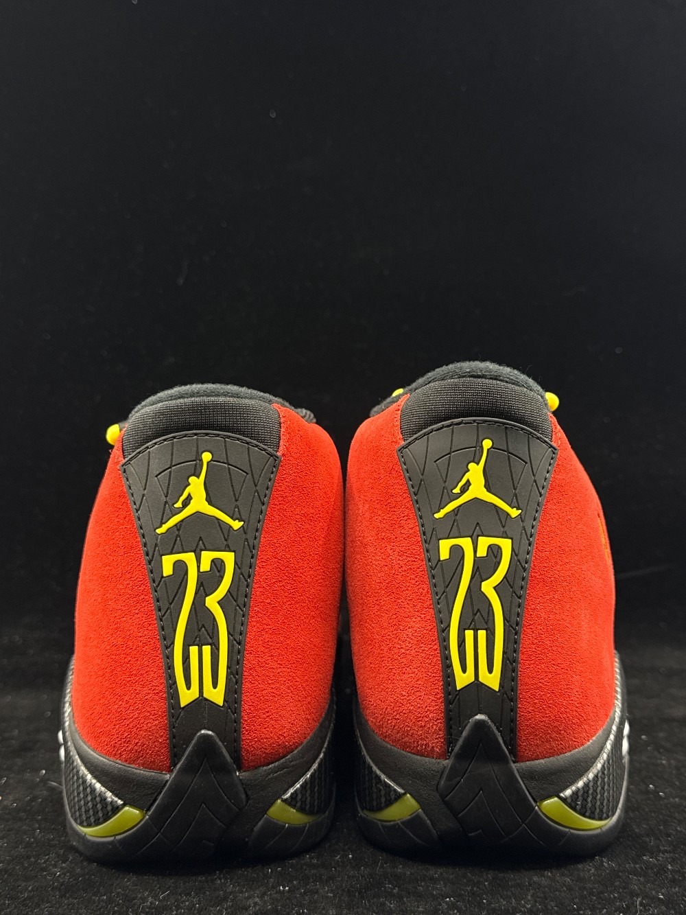 AJ 14 - FERRARI (2025)