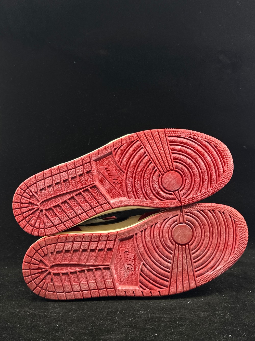 *NO BOX* AJ 1 - CHICAGO LOST AND FOUND