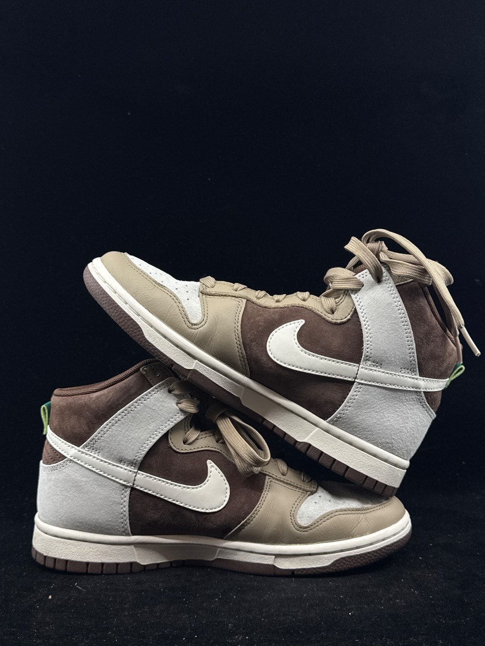 *USED* NIKE DUNK HI - LIGHT CHOCOLATE