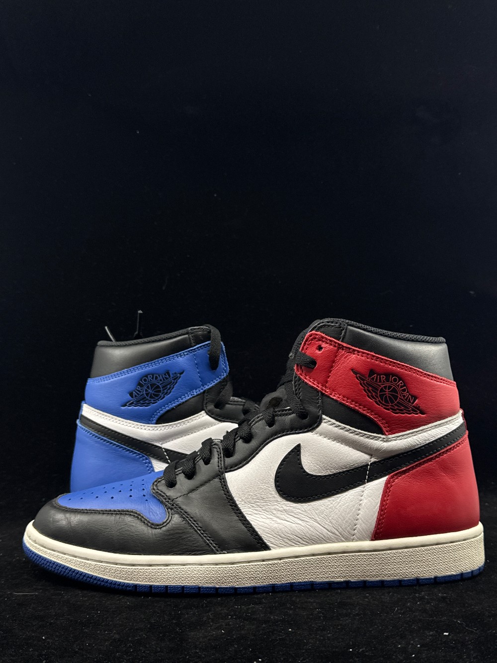 *USED* AJ 1 - TOP 3 (2016)
