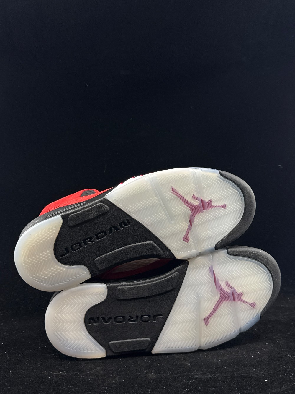 AJ 5 - RAGING BULL RED (2021)