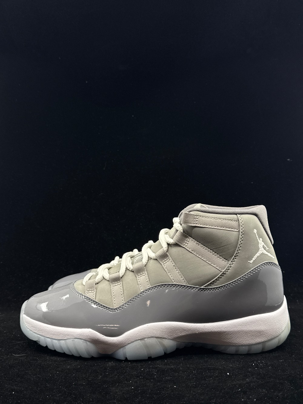AJ 11 - COOL GREY (2021)
