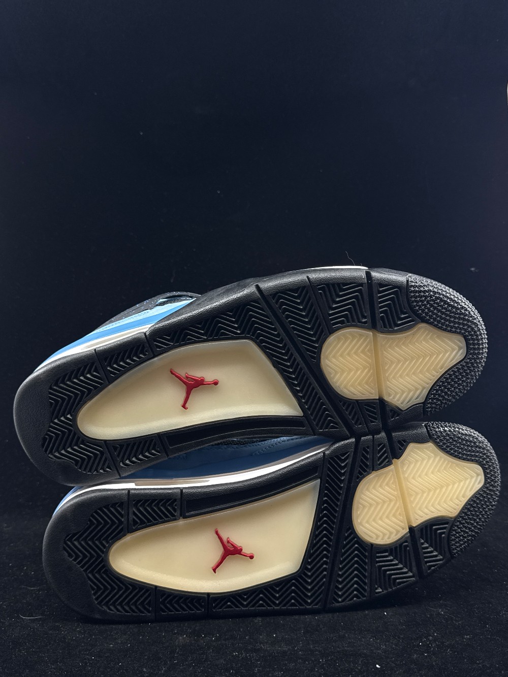 *VNDS* AJ 4 X TRAVIS SCOTT - CACTUS JACK