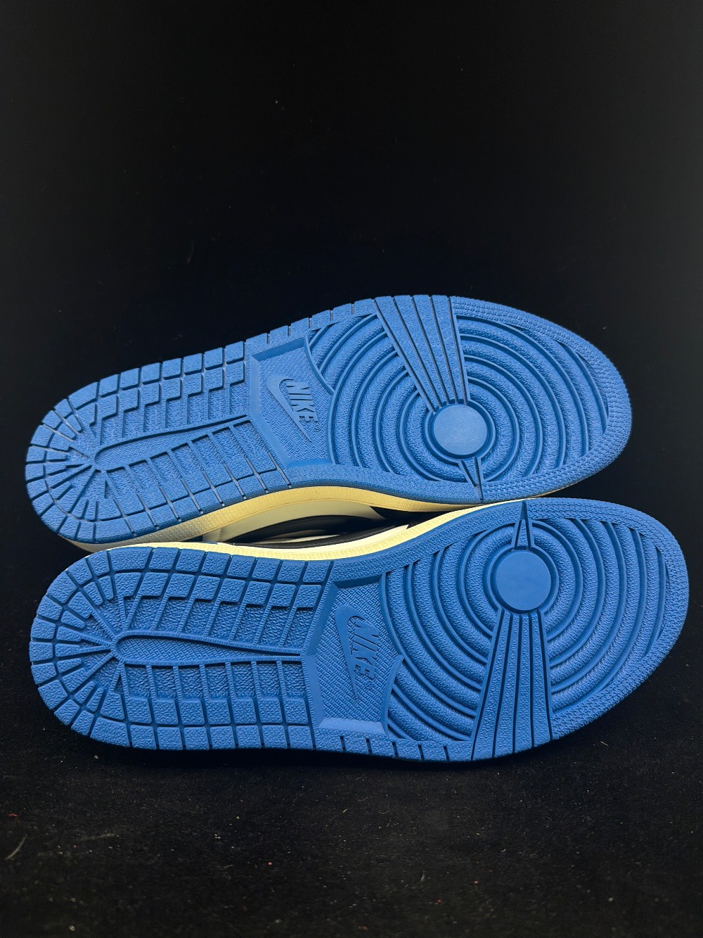 AJ 1 LOW X TRAVIS SCOTT - FRAGMENT