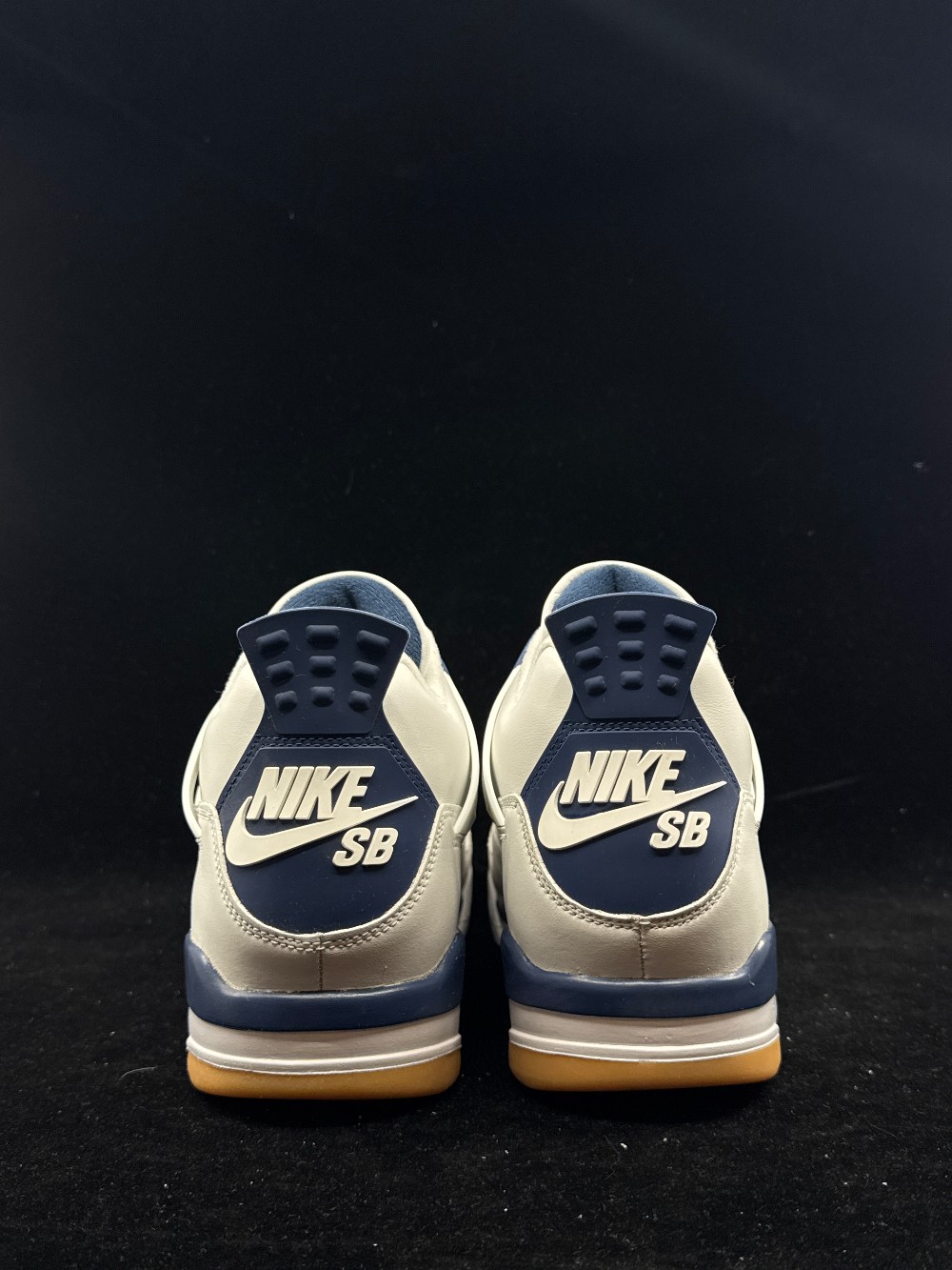 *USED* AJ 4 X SB - NAVY