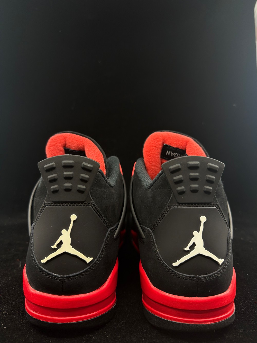 *VNDS/NO BOX* AJ 4 - RED THUNDER