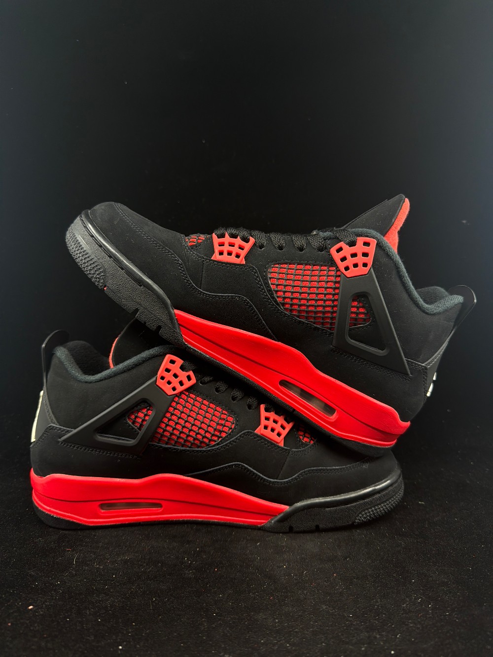 *VNDS/NO BOX* AJ 4 - RED THUNDER