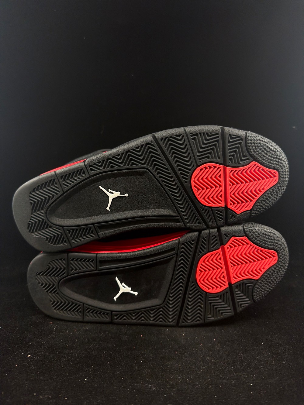 *VNDS/NO BOX* AJ 4 - RED THUNDER