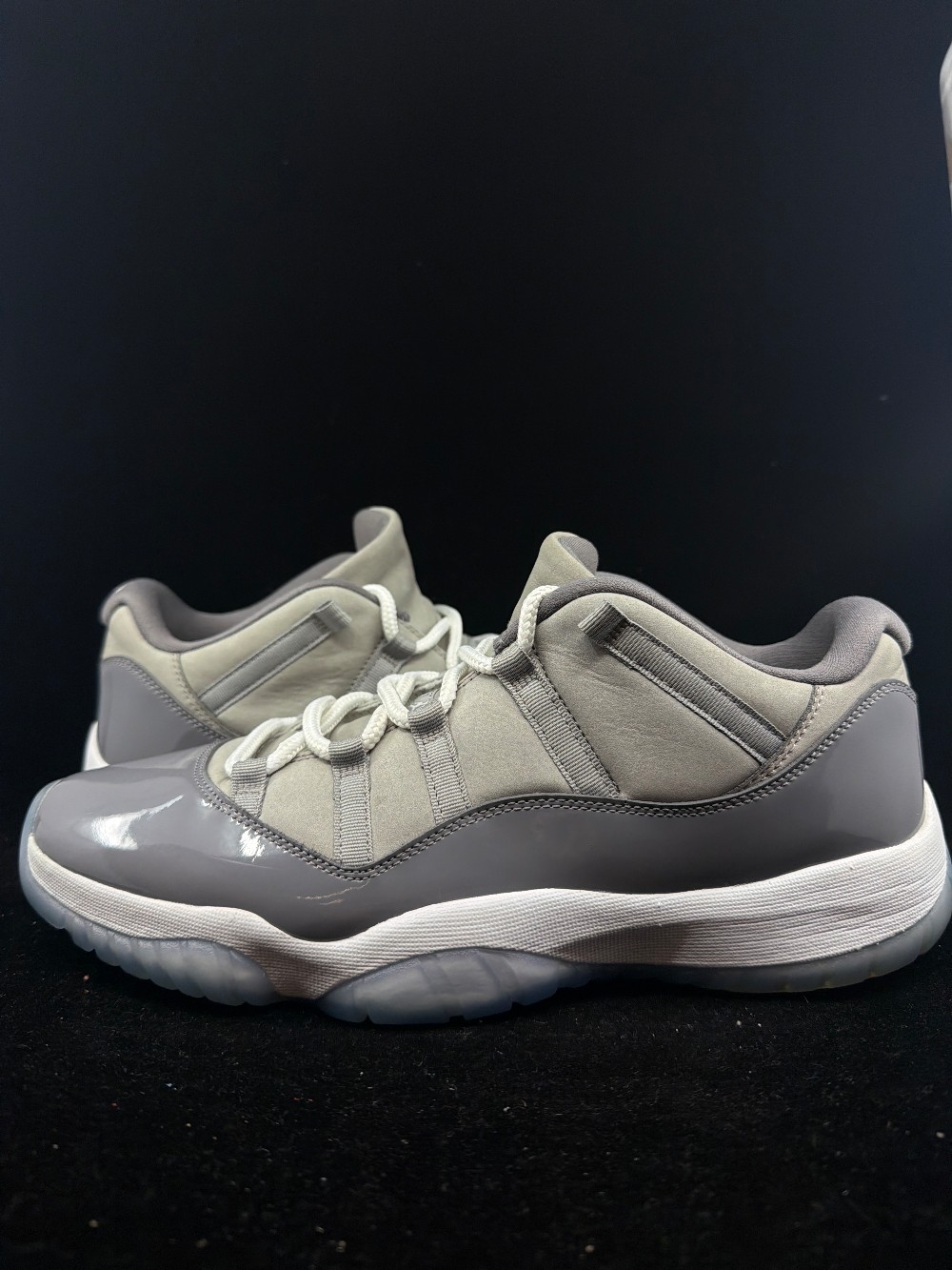 *USED/NO BOX* AJ 11 LOW - COOL GREY