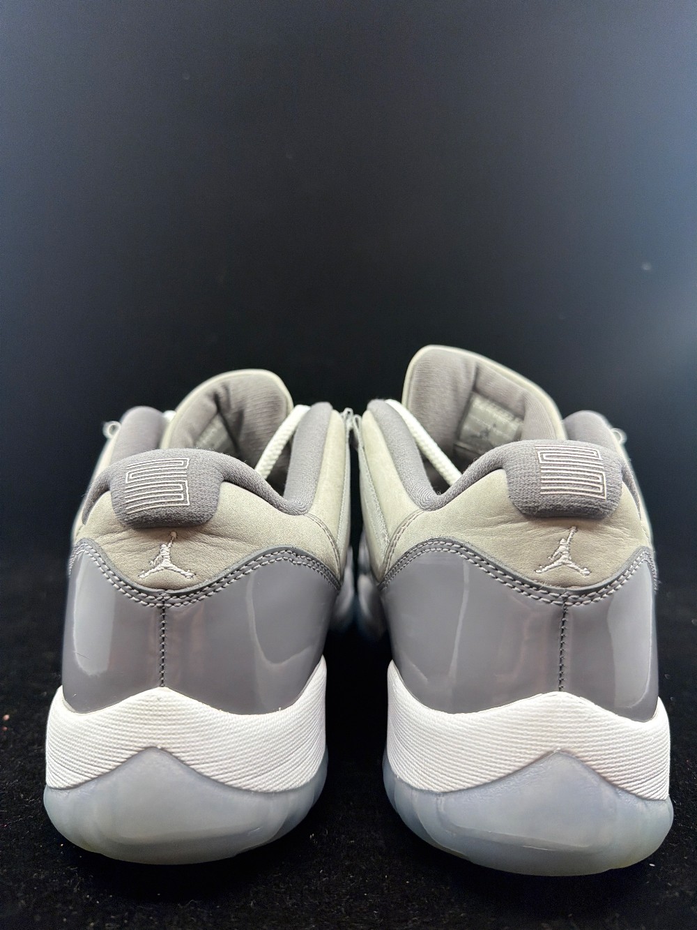 *USED/NO BOX* AJ 11 LOW - COOL GREY