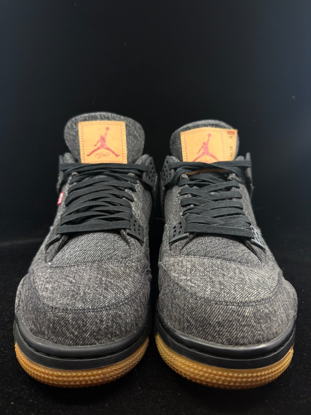 *USED/NO BOX* AJ 4 X LEVIS - BLACK/NO LABEL