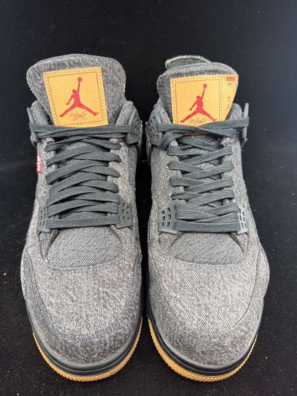 *USED/NO BOX* AJ 4 X LEVIS - BLACK/NO LABEL